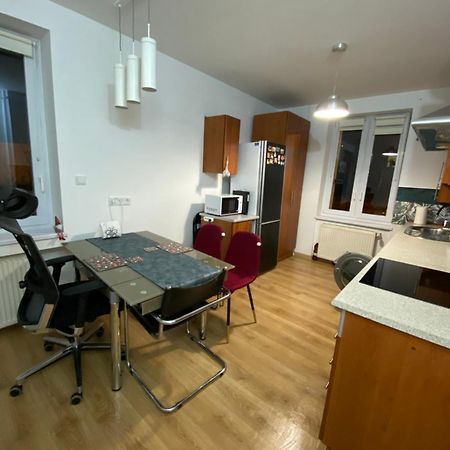 Apartament Czytelnia - Parking Gratis Poznań Exterior foto